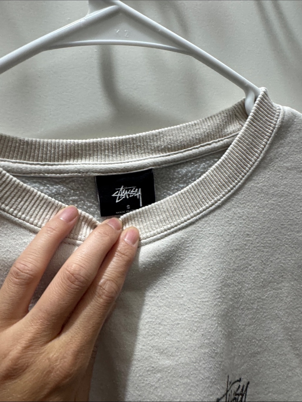 Stussy White Crewneck Sweatshirt - Classic Logo - Picture 2 of 3